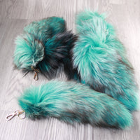 5 Dyed Green Silver Fox Tail Keyrings #2546  Taxidermy Keychain Tassel Bag Tag